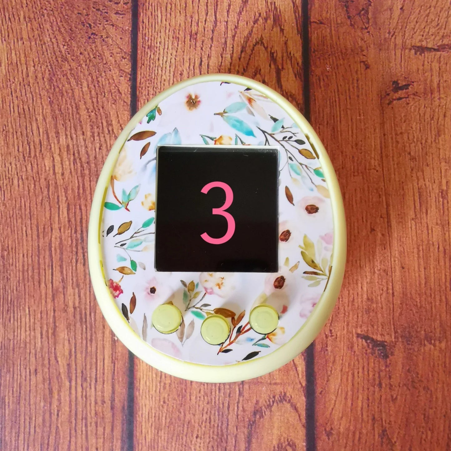 Tamagotchi Meets/On Faceplate - Flora Fuzzy N Chic