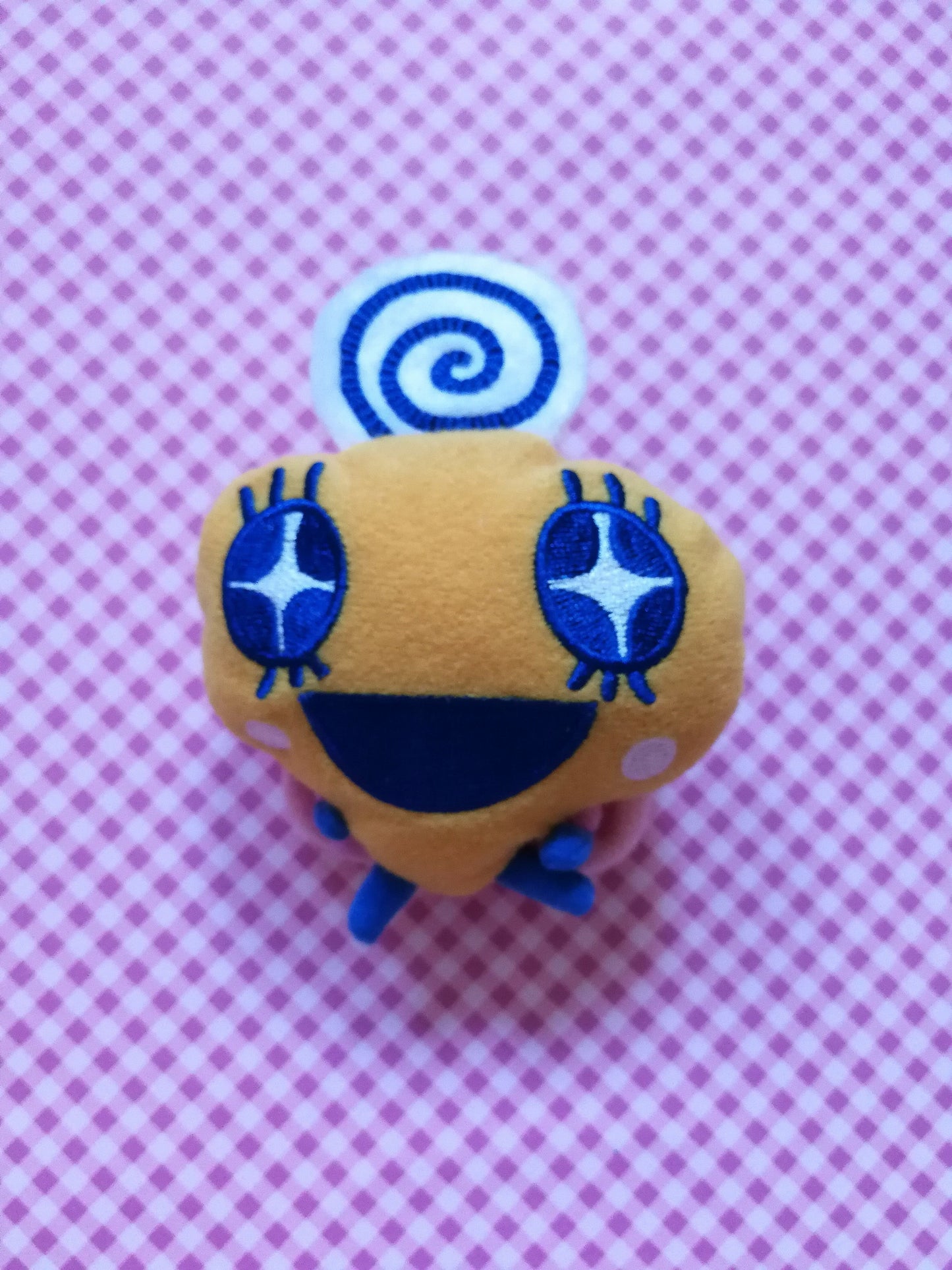 Tamagotchi connection/connexion pouch Fuzzy N Chic